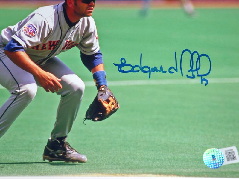 Edgardo Alfonzo Signed Autographed New York Mets 8 x 10 Photo - Beckett Witnessed