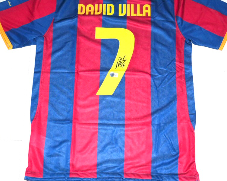 David Villa Signed F.C. Barcelona #7 Nike Authentic Jersey - Beckett Witnessed