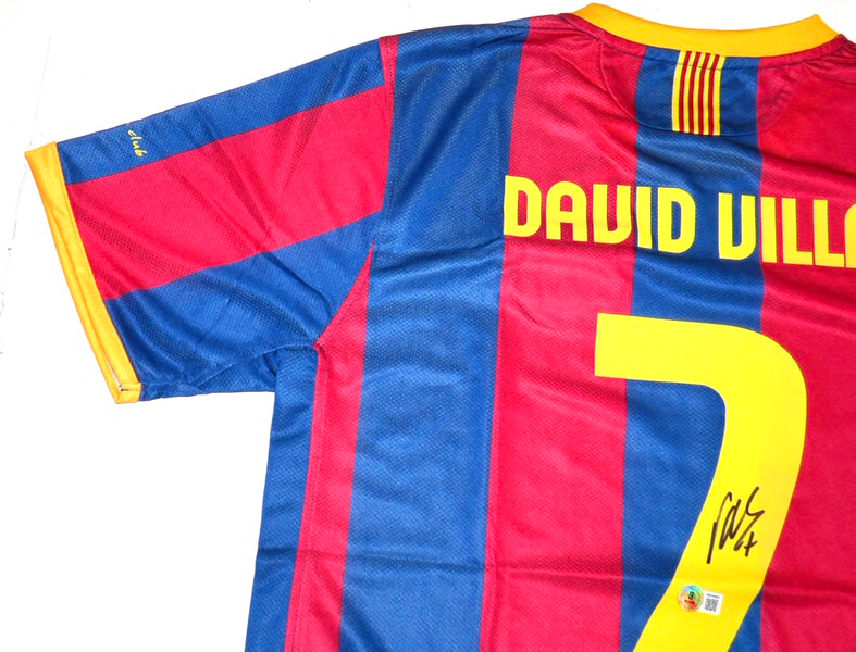 David Villa Signed F.C. Barcelona #7 Nike Authentic Jersey - Beckett Witnessed
