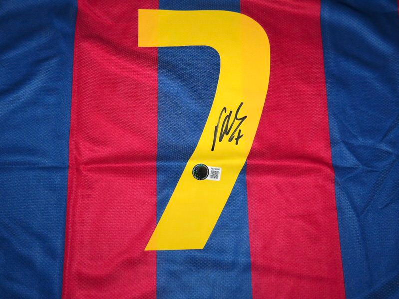 David Villa Signed F.C. Barcelona #7 Nike Authentic Jersey - Beckett Witnessed