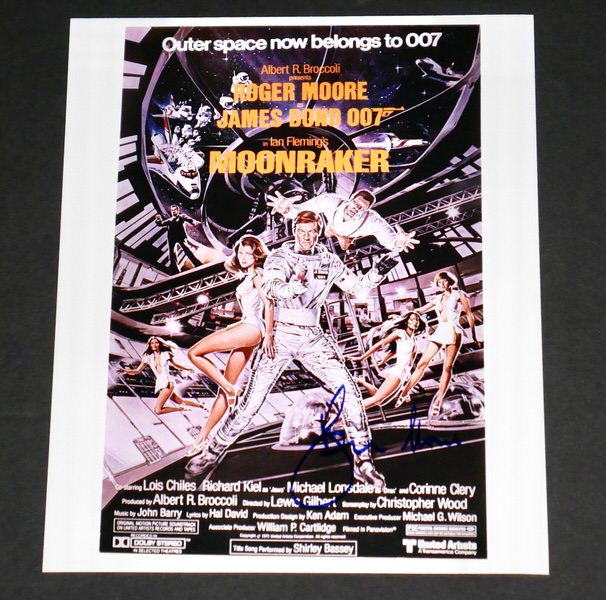 Roger Moore Signed James Bond Moonraker 8x10 Photo (JSA Authenticated)